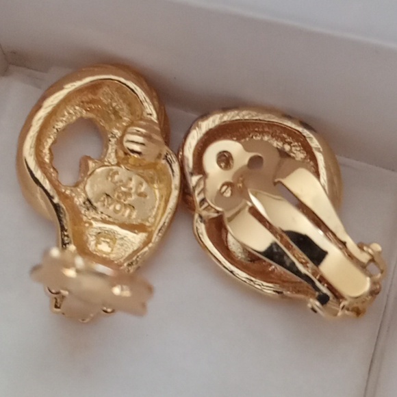 Vintage BOOKPIECE Kenneth Lane Ram's Head Earrings stamped uncirculated 24kp - Picture 8 of 8